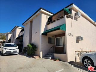 3055 Foothill Boulevard 1, La Crescenta, CA 91214