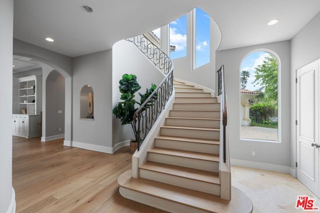 6015 Galahad Road, Malibu, CA 90265