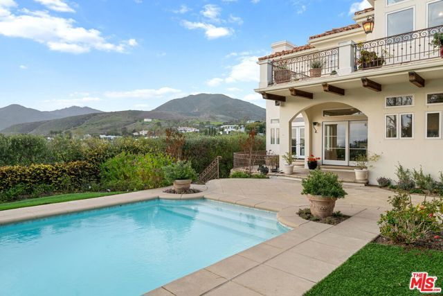 6015 Galahad Road, Malibu, CA 90265