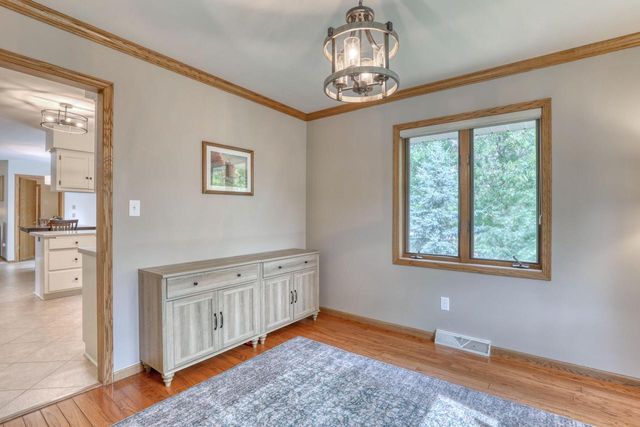 800 Schloemer DRIVE, West Bend, WI 53095