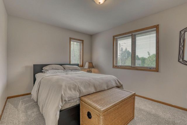 800 Schloemer DRIVE, West Bend, WI 53095