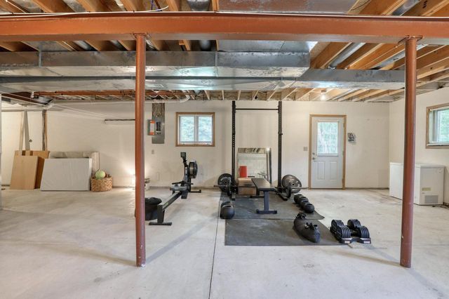 800 Schloemer DRIVE, West Bend, WI 53095