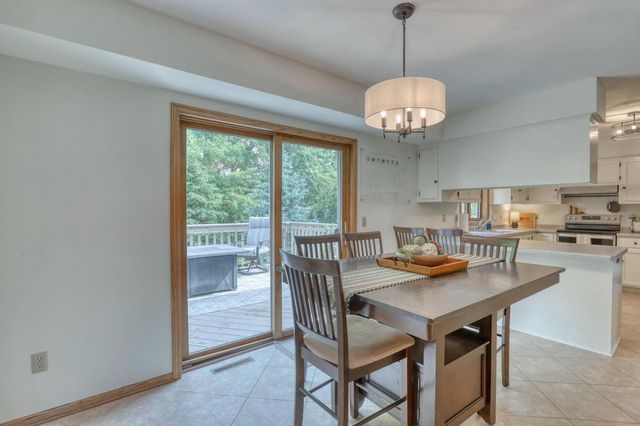 800 Schloemer DRIVE, West Bend, WI 53095