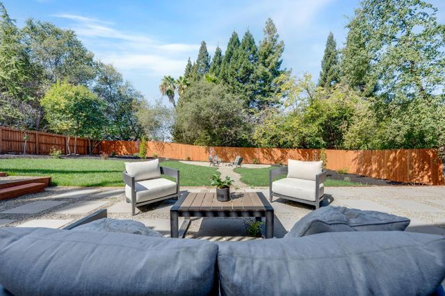 5020 Topaz Ave, Rocklin, CA 95677