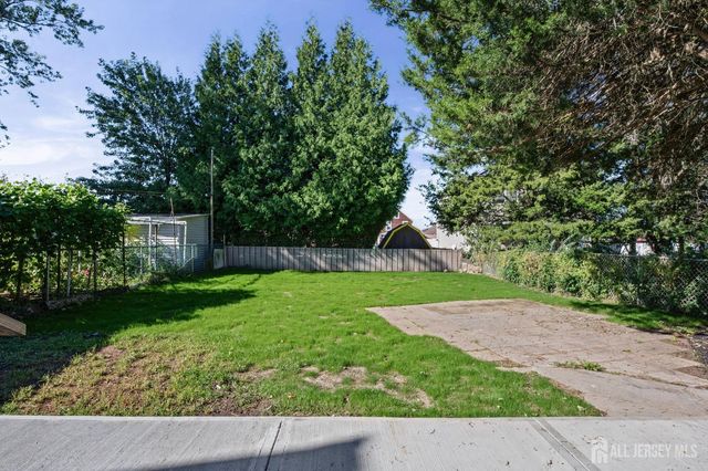 20 Suydam Avenue, Edison, NJ 08817