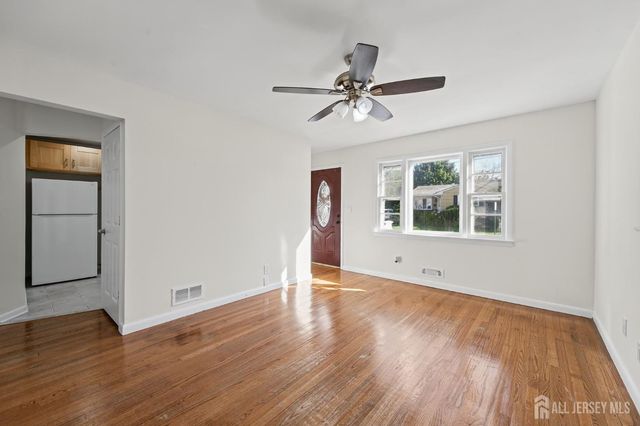 20 Suydam Avenue, Edison, NJ 08817