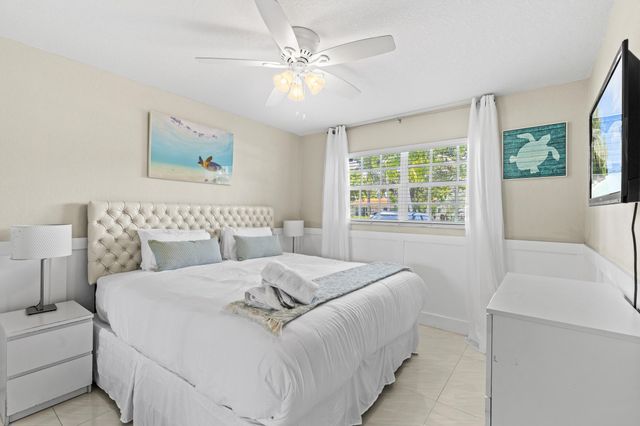 1422 COOLIDGE Street none, Hollywood, FL 33020