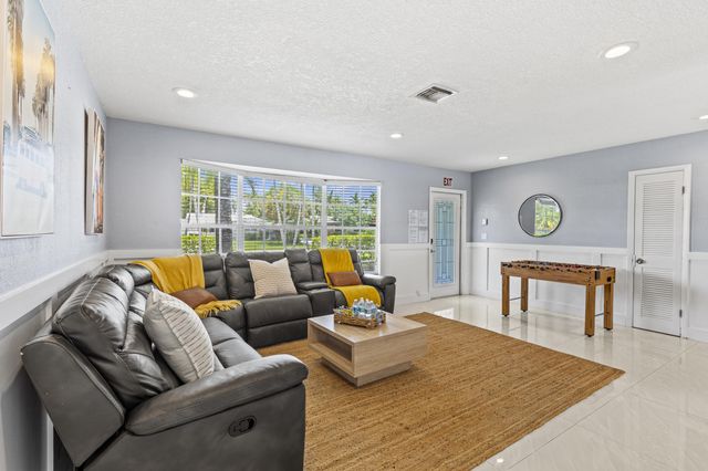 1422 COOLIDGE Street none, Hollywood, FL 33020