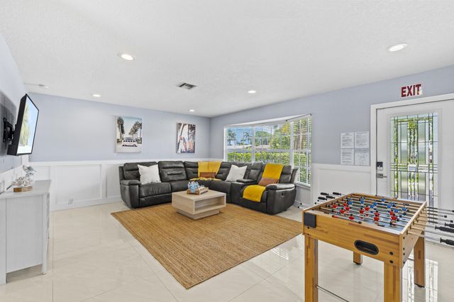 1422 COOLIDGE Street none, Hollywood, FL 33020