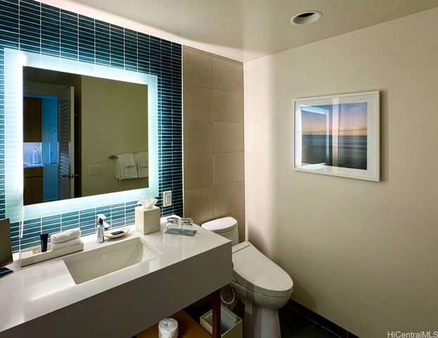 1390 Kapiolani Boulevard 3311, Honolulu, HI 96814
