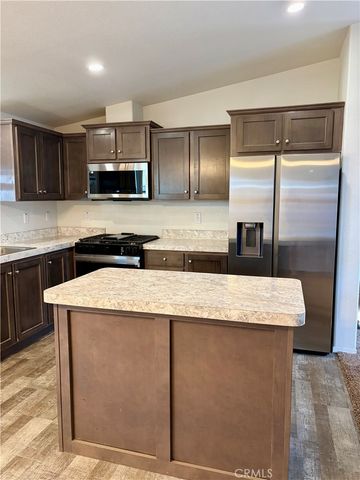 4400 W Florida 254, Hemet, CA 92545