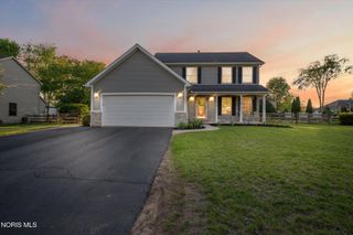 118 Manakiki Drive, Holland, OH 43528