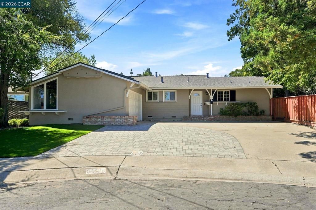 Image 2 of property listing at 1226 Cheshire Court, Concord, CA 94521