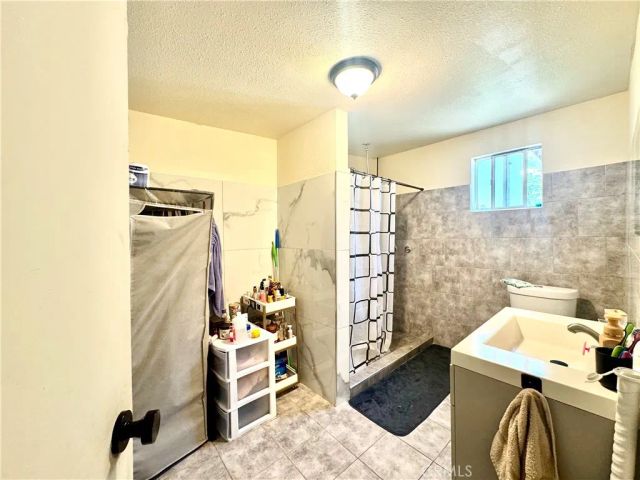 1042 N Alice, Rialto, CA 92376