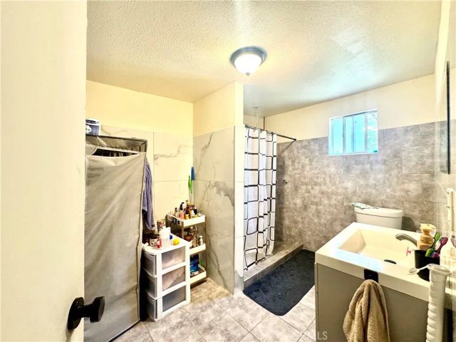 1042 N Alice, Rialto, CA 92376