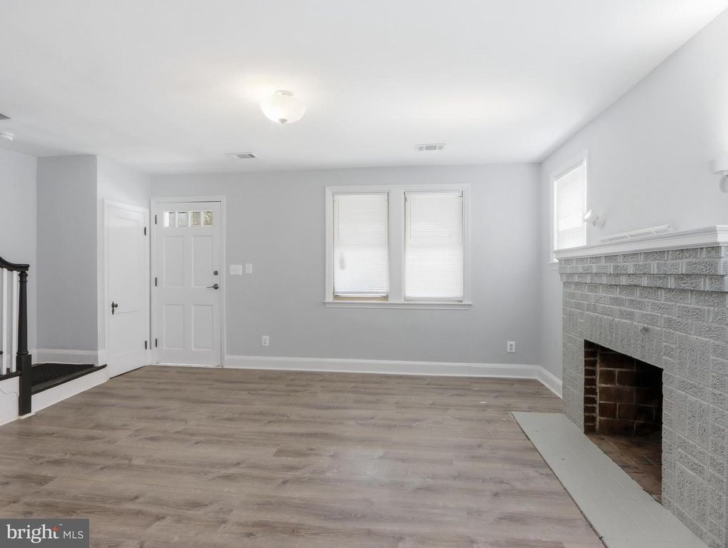 5112 CROSSWOOD AVE, Baltimore, MD 21214