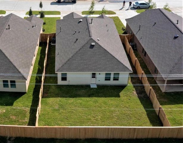 9206 Harvest Steel Drive, Baytown, TX 77521