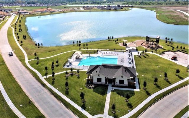 9206 Harvest Steel Drive, Baytown, TX 77521