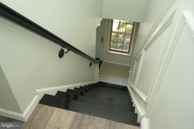 96 FARNWOOD RD, Mount Laurel, NJ 08054