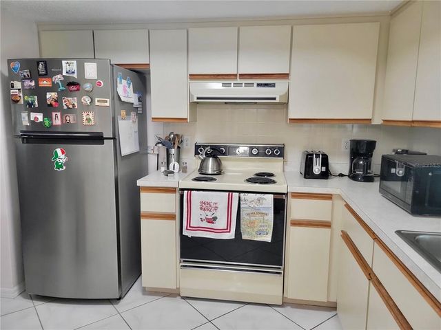 10967 SW 65TH AVENUE, Ocala, FL 34476