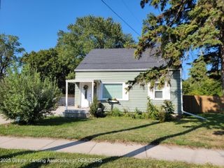16084 S Us Highway 27, Lansing, MI 48906