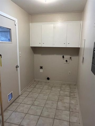 3020 Pines Road, Shreveport, LA 71119