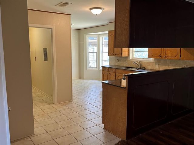 3020 Pines Road, Shreveport, LA 71119