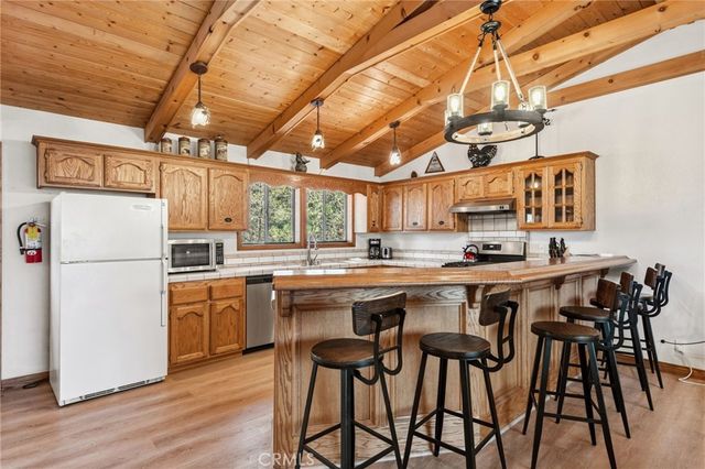 1584 Wolf Road, Big Bear Lake, CA 92315
