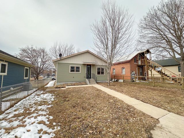 1519 9th STREET S, La Crosse, WI 54601