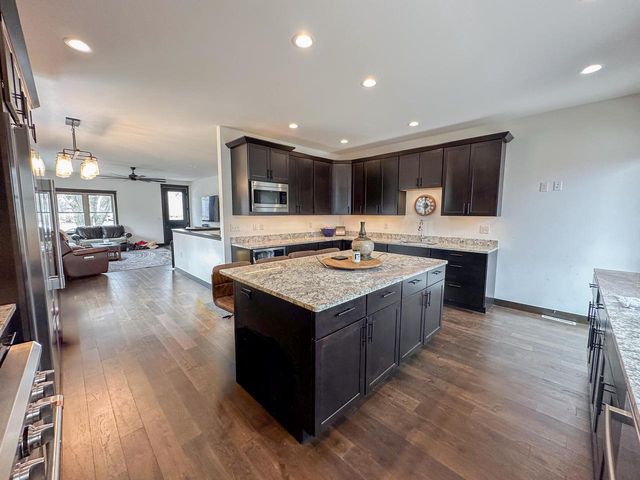 1519 9th STREET S, La Crosse, WI 54601