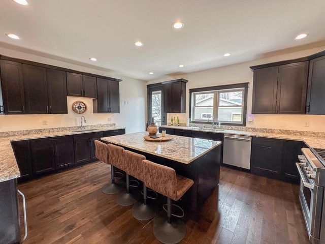 1519 9th STREET S, La Crosse, WI 54601