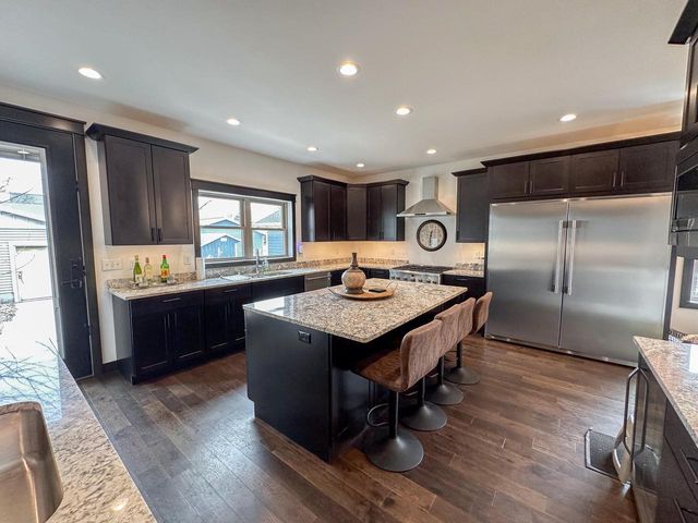 1519 9th STREET S, La Crosse, WI 54601