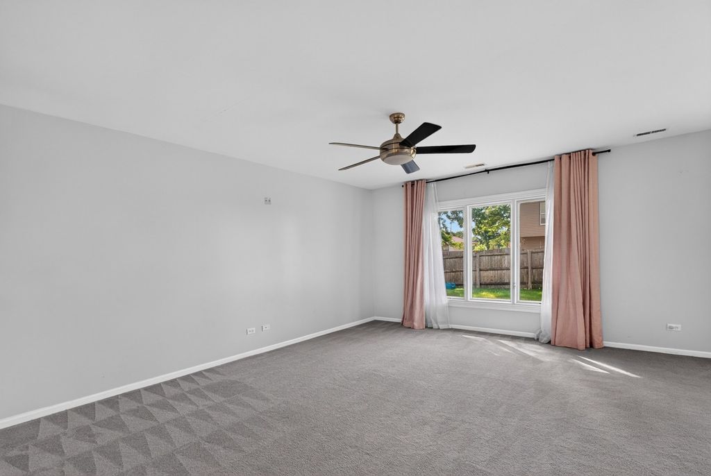 1025 Mayfield Lane, Hoffman Estates, IL 60169 — photo 5