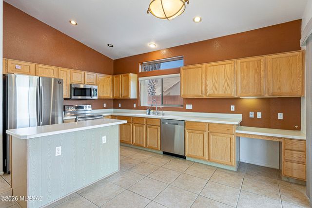 11109 N Eagle Crest Drive, Tucson, AZ 85737