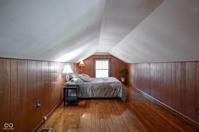 5911 E 18th Street, Indianapolis, IN 46218