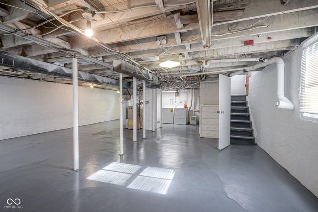 5911 E 18th Street, Indianapolis, IN 46218