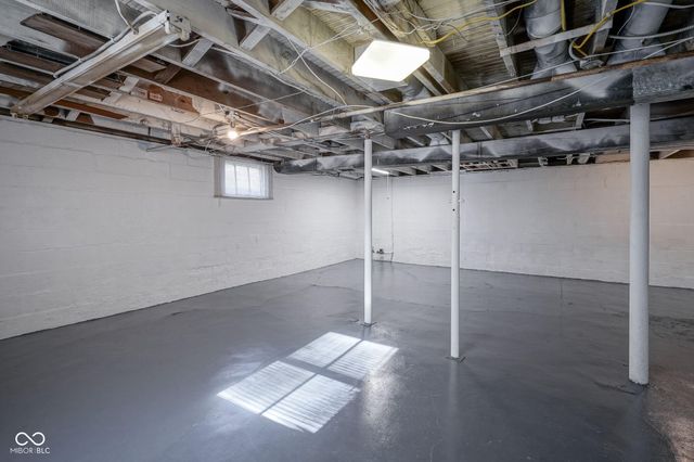 5911 E 18th Street, Indianapolis, IN 46218