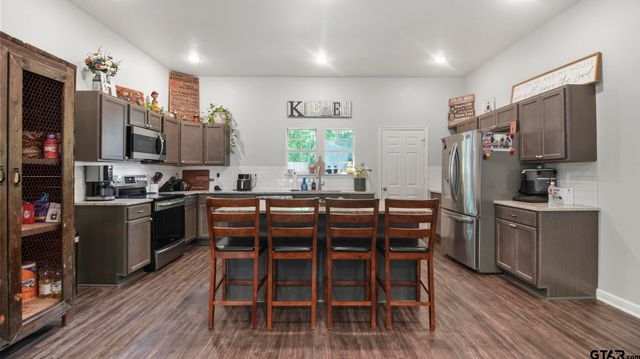 516 W FRONT, Mineola, TX 75773