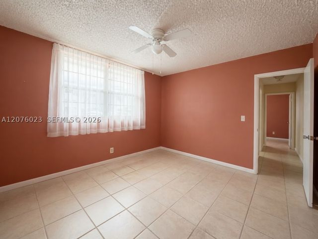 2951 NW 46th Ave 109, Lauderdale Lakes, FL 33313