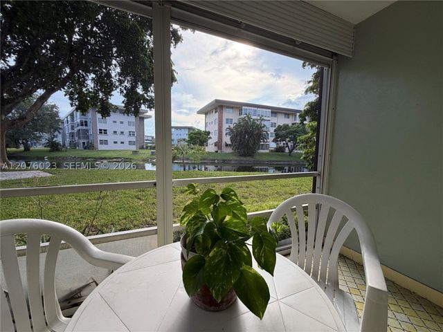 2951 NW 46th Ave 109, Lauderdale Lakes, FL 33313