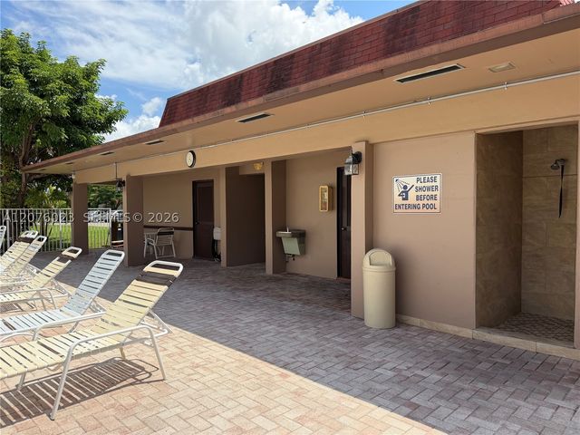 2951 NW 46th Ave 109, Lauderdale Lakes, FL 33313