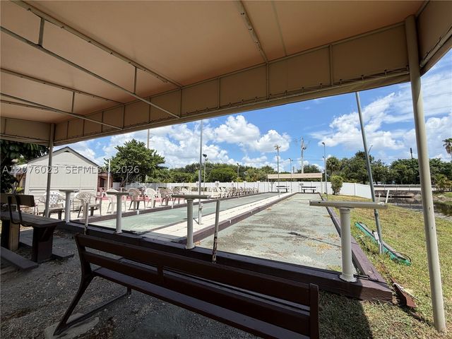 2951 NW 46th Ave 109, Lauderdale Lakes, FL 33313