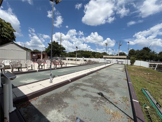 2951 NW 46th Ave 109, Lauderdale Lakes, FL 33313