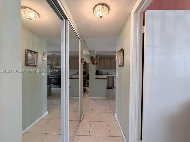 2951 NW 46th Ave 109, Lauderdale Lakes, FL 33313