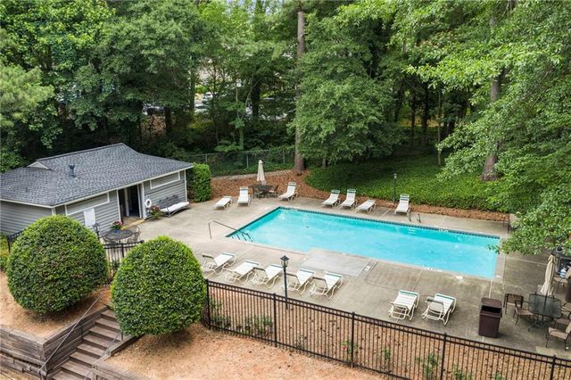 530 Warm Springs Circle, Roswell, GA 30075