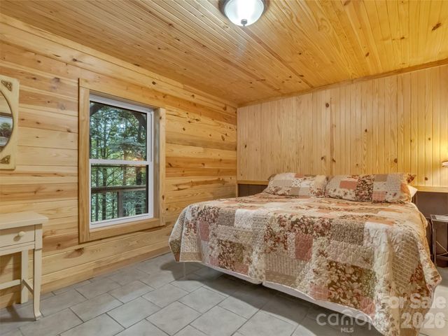 291 Incline Drive Drive, Sylva, NC 28779