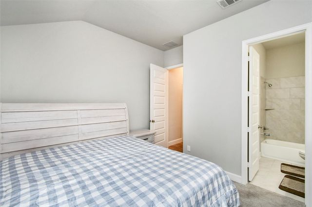 5042 Albany Shores Lane, Fulshear, TX 77441