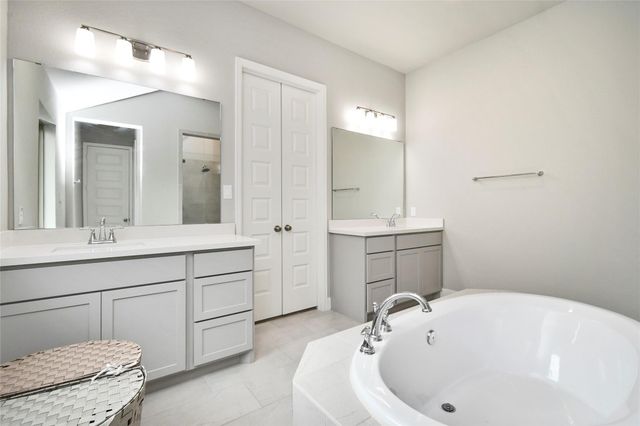 5042 Albany Shores Lane, Fulshear, TX 77441