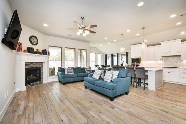 5042 Albany Shores Lane, Fulshear, TX 77441