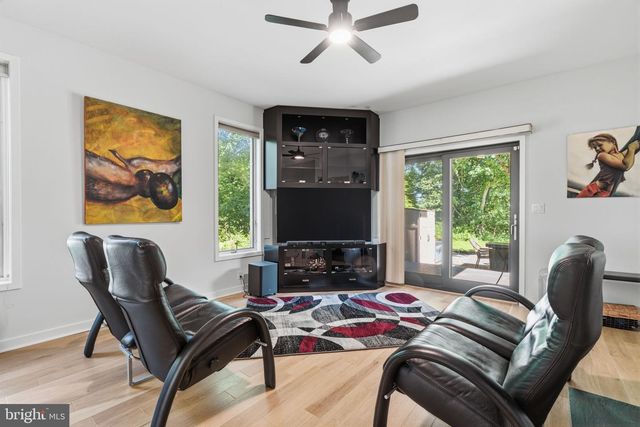 488 ANNA LYNN LN, Horsham, PA 19044
